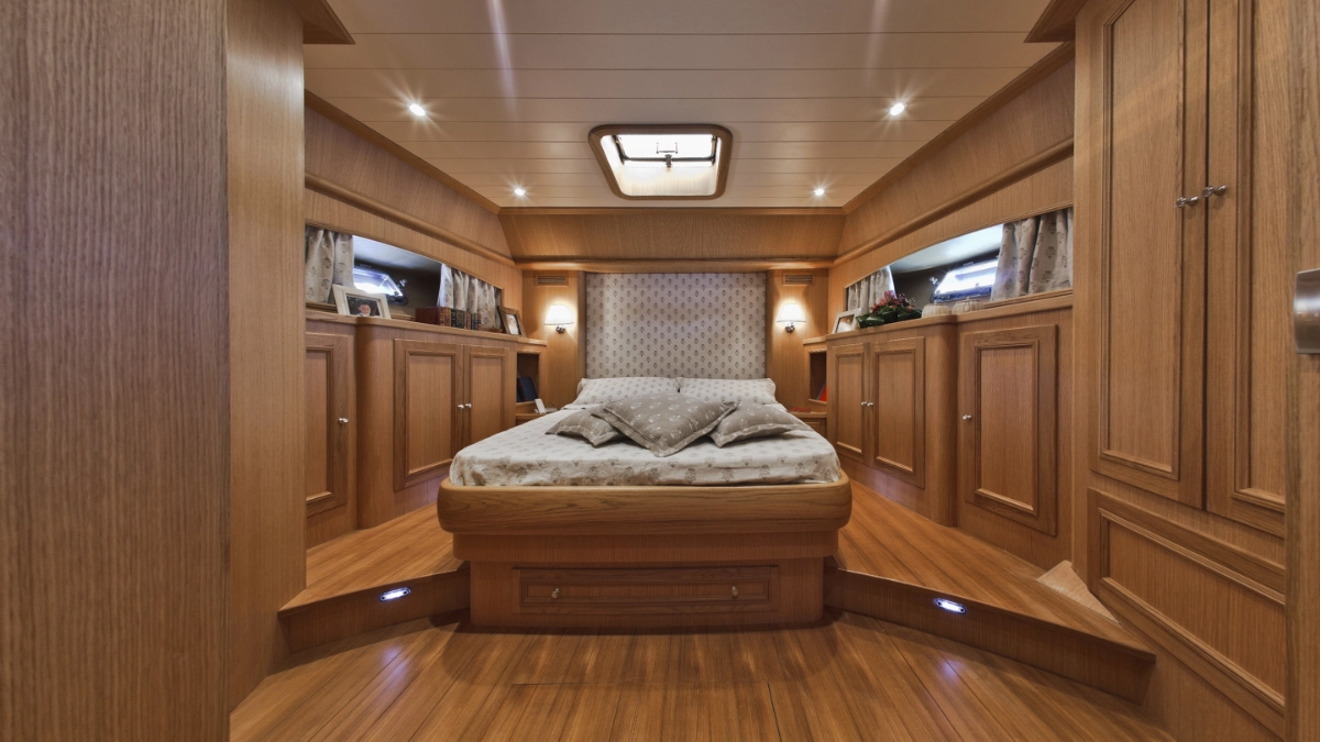 the bedroom of a yacht